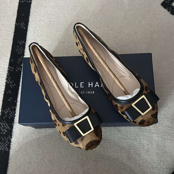 Cole Haan ballet flats - Picture 2 of 6
